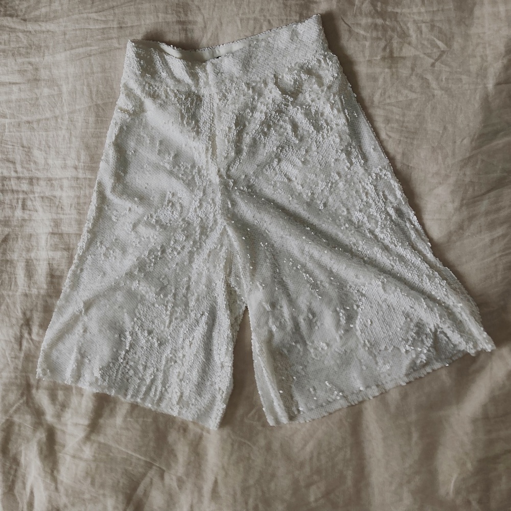 New Zara White Sequin Culotte Bermuda Shorts S
